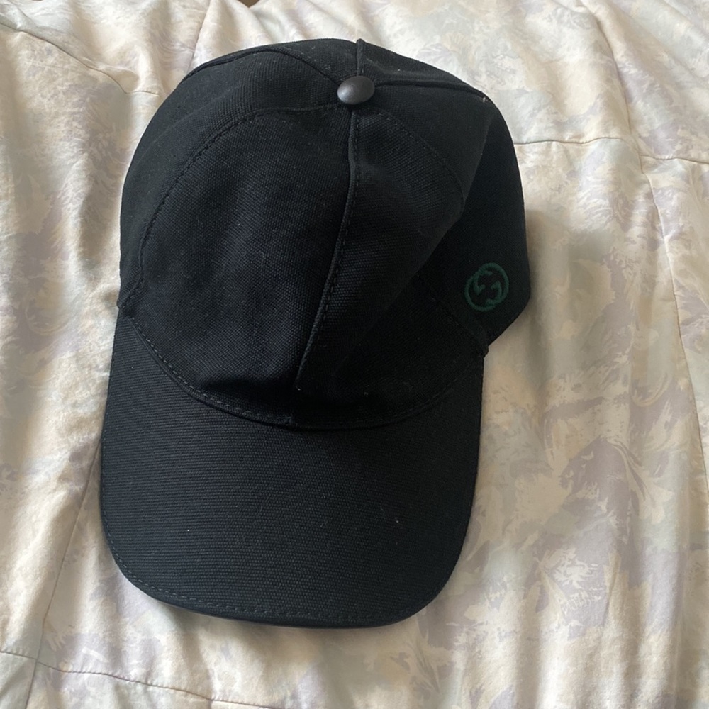 UNISEX Gucci hat authentic - Picture 2 of 3